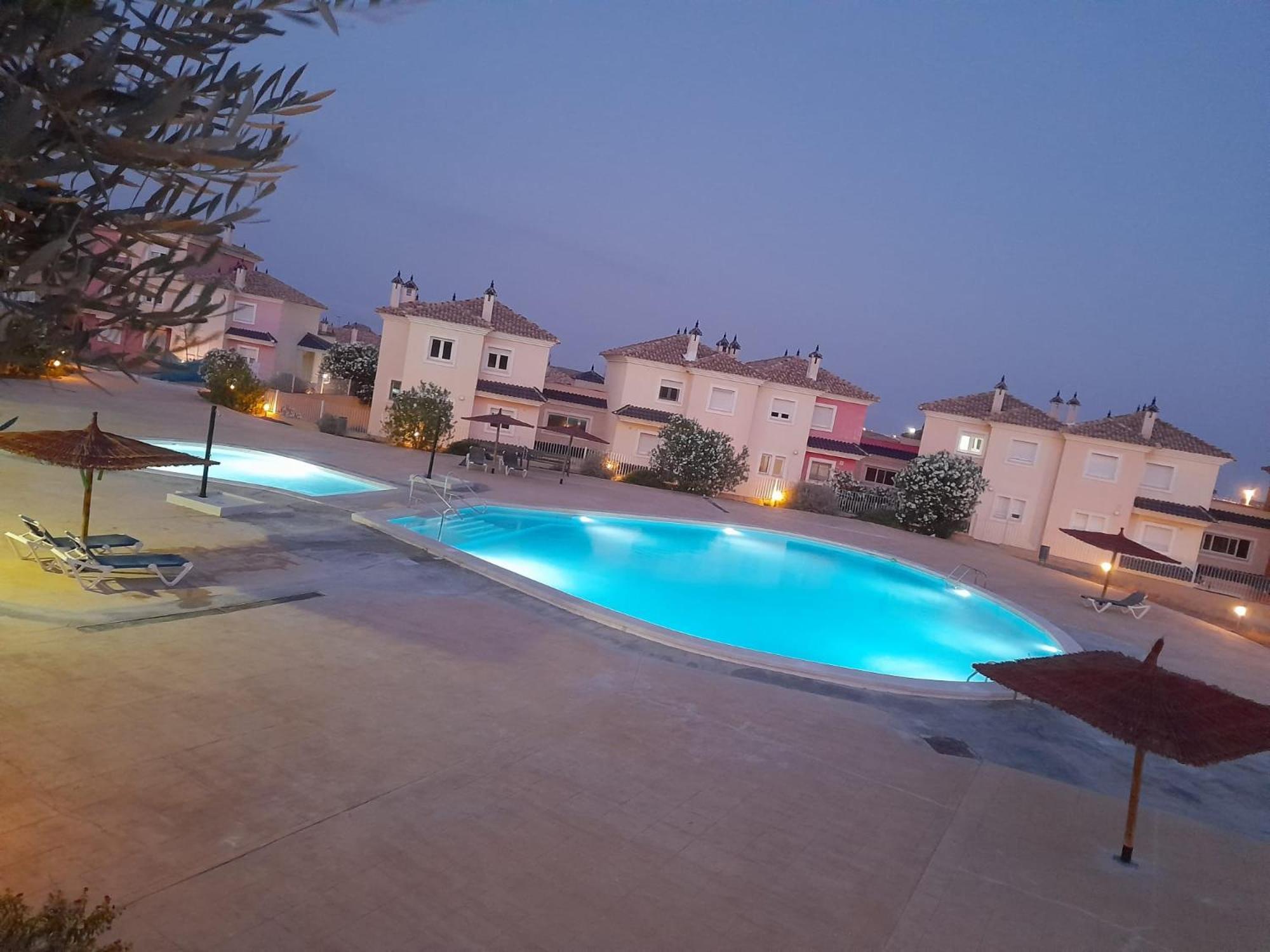Beautiful Enjoy, With A Shared Pool Appartement *